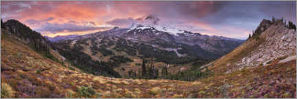 Poster Farbenfroher Sonnenaufgang in den Bergen