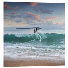Acrylglasbild  Surfen bei Sonnenuntergang im Paradies - Alex Saberi